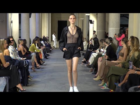 AUDREY VALLENS Spring 2023 Milano - Fashion Channel