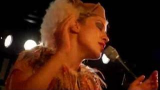 Martina Topley Bird - Phoenix @ Les Nuits Zébrées via GrandcrewTv