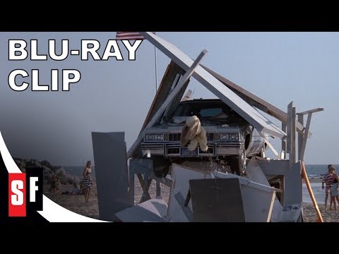 Dragnet (1987) - Clip: High Speed Beach Pursuit (HD)