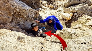 Download lagu 'Lost: A Secret in the Heart of the Cave That Shocked Sara!' 😲 mp3