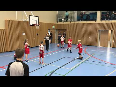 6.12.2019, Tampereen Pyrintö White - Honsu Red, minipoikien koripalloa