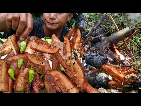 How to prepare and cook fresh pork in bamboo