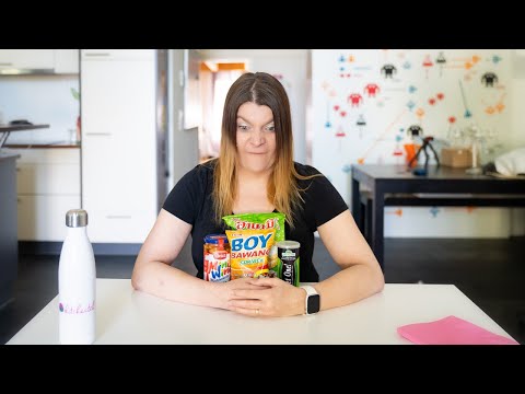 Mini Wini Würstchenkette & Gurke us dr Dose | WEIRDFOOD 001