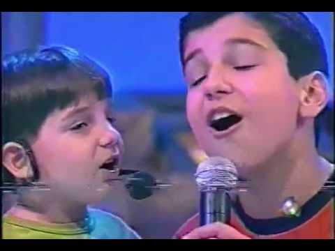 crianças que já cresceram - Lucas e Leonardo - depende de nós
