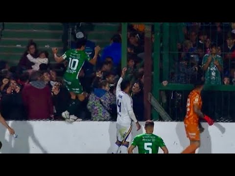 Graves incidentes y pelea de hinchas en Sarmiento - Boca Juniors