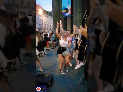 Glasgow GIRLS Enjoying Friday Night