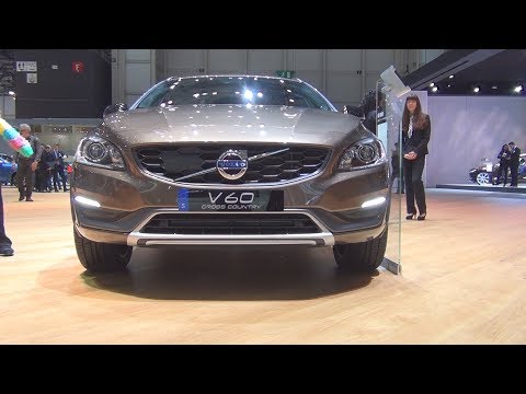 Volvo V60 Cross Country D4 AWD (2016) Exterior and Interior