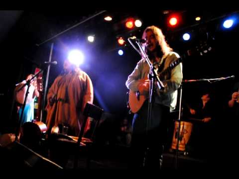 Mariana Carrizo, Tomás Lipán y Bruno Arias