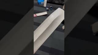 English willow light cricket leather bat #cricket #englishwillow #cricketbat #shorts #youtubeshorts