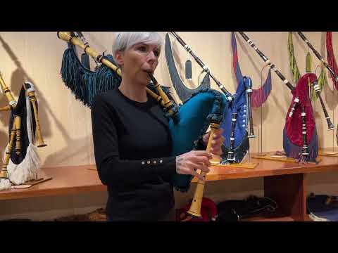 Susana Seivane interpreta a Jota Chaconeada de Sanabria, coa primeira gaita sanabresa do Obradoiro