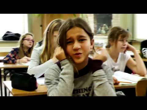 MONIKA BOGDANOWICZ śpiewa piosenkę Teledysk ZA MAŁA Official video recital