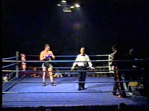 KICKBOXING  Stuart (AWESOME) Green UKCBA Vs Greg Mentor 2nd fight