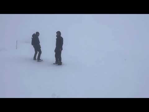 Pic de nore montagne noire tempête de neige