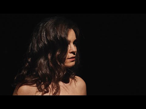 Noëmi Waysfeld - Soul Of Yiddish - Mit Farmakhte Oygn [Clip Officiel]