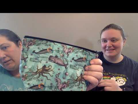 TheKnitGirllls Ep533 - Pillow Fort