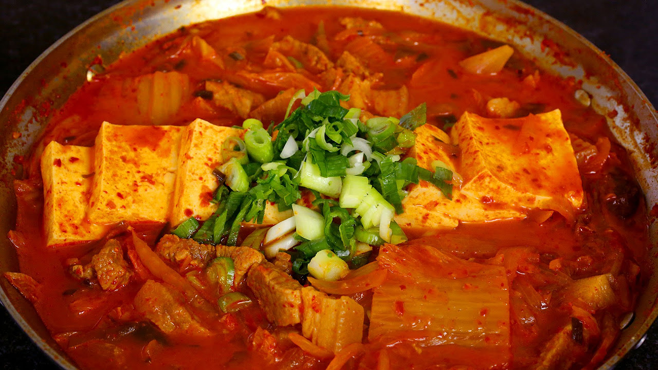 Nấu Canh Kim Chi đậu Phụ