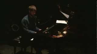 Pierre Lapointe - Pointant Le Nord @ Théâtre Corona