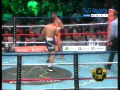 Tercer asalto Reveco vs Alvarado