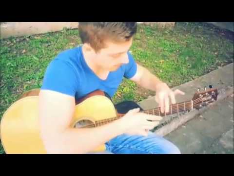 Playing the guitar like the piano cool 🎹🎸😉