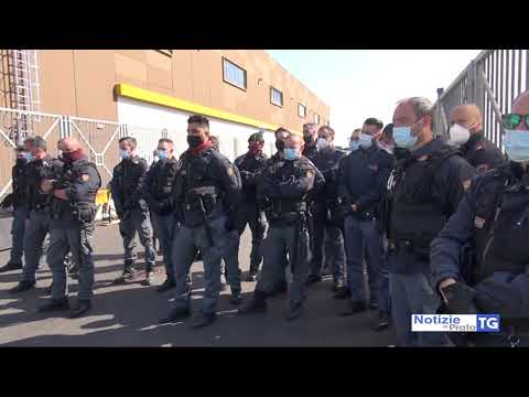 2021-03-10 PRATO - ANCORA ALTA TENSIONE DAVANTI ALLA TEXPRINT