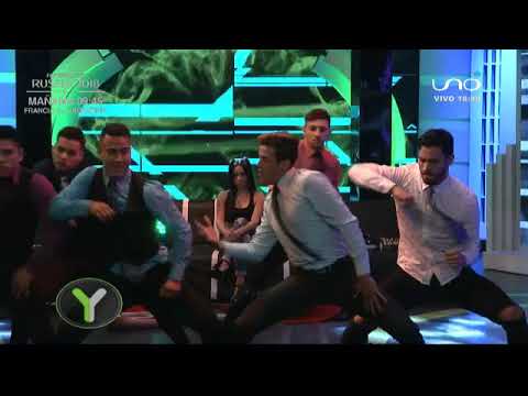 El equipo Lila demostró su destreza en el baile.