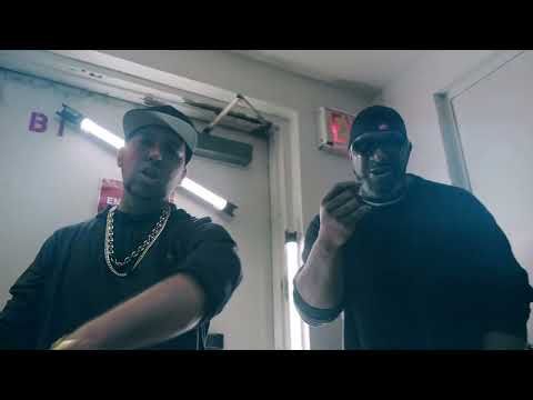 Let Ya Glock Burst (con Kool G Rap)