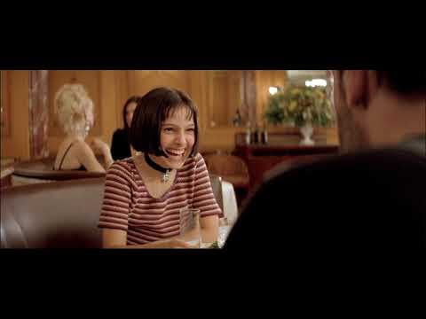 Mathilda laughing - Léon: The Professional (1994)
