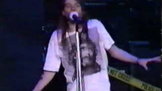 Guns n&#39;Roses   So Fine live   Band takin&#39; &#39;coke break Axl not happy