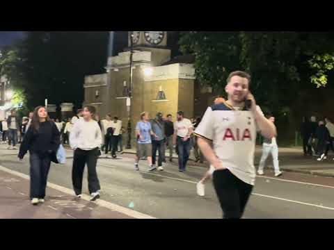 North London has turned into one big Spurs celebration zone! 🎊