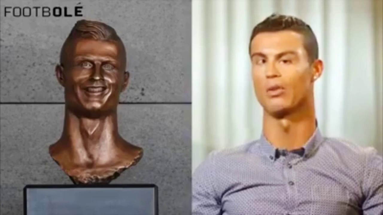 New CR7 statue meme 2017 😅😁. Must watch!