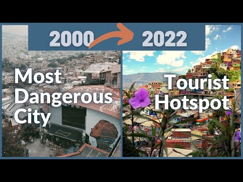 Comuna 13 Graffiti Tour | Witness The Transformation | Medellin Colombia