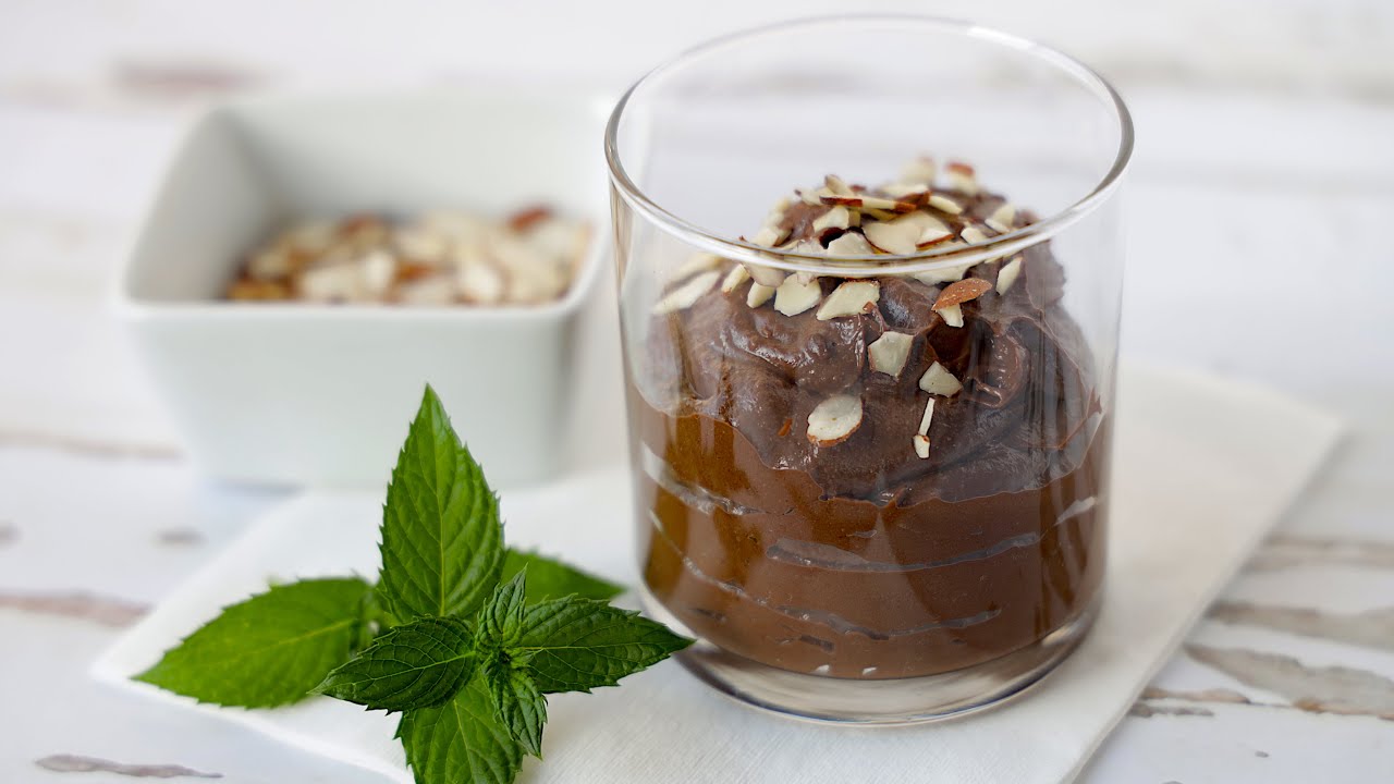 Keto Chocolate Avocado Pudding | Berry Lagoon Baking