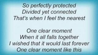 Suzy Bogguss - One Clear Moment Lyrics