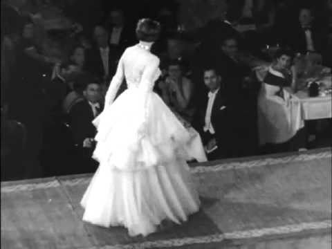 Carolina Cardoso de Menezes, "Manhattan", 1958. Moda 1950.