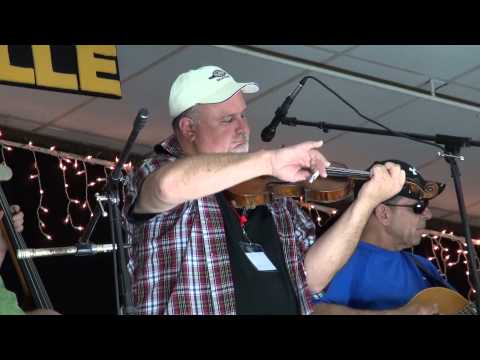 Wes Westmoreland plays a fiddle tune as entertainment at Hallettsville 2013