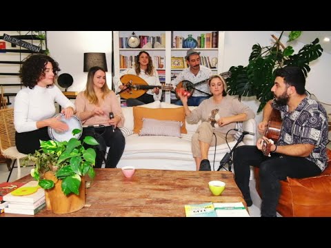 Dilek Türkan Ft. Komşiler Band - Sala Sala - Bir Dalda İki Kiraz