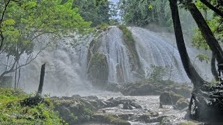 preview picture of video 'Mexico Agua Azul (Водопад Агуа Азул в Мексике, штат Чьяпас)'