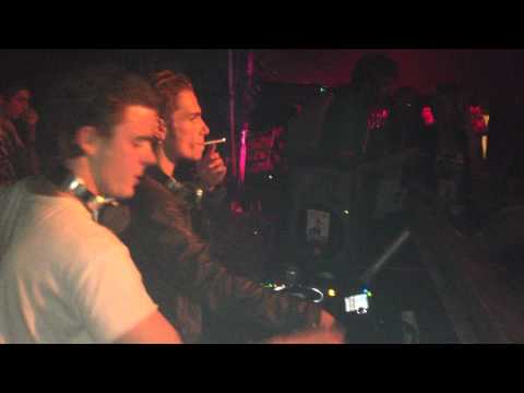 Jesse Mak & Jake Tarry - Total Mash-up