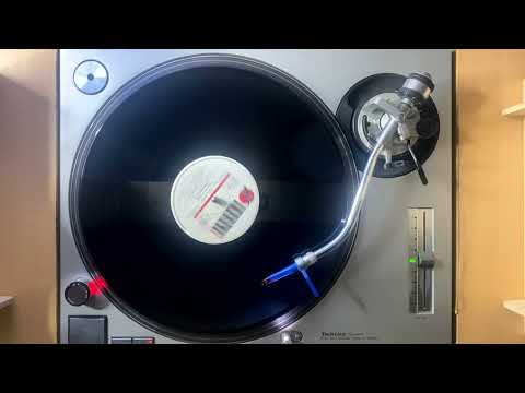 Secchi "Feat" Orlando Johnson - Keep on jammin (12"  - loading Mix) 1991