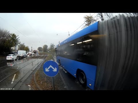 Elengedem a buszt - I let the bus go