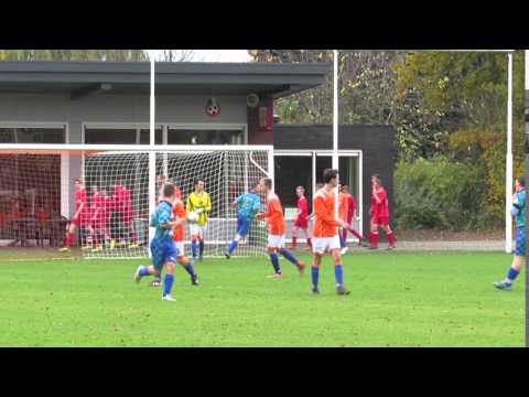 4. Keeper Ruben plukt bal meedogenloos uit de kruising