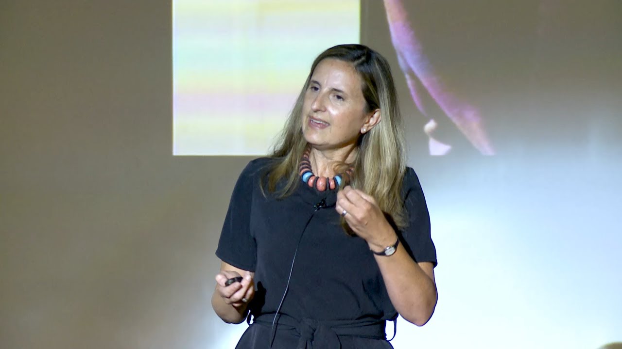 “¿Cómo derribar los estereotipos de género?” | Paula Escobar | TEDxUAIViña
