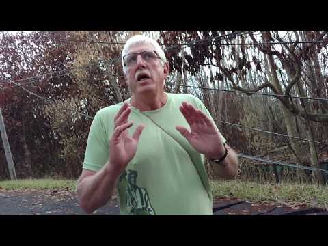 Explosions May 18, 2018 with Bill on Kahukai in Leilani Estates and Kilauea eruption