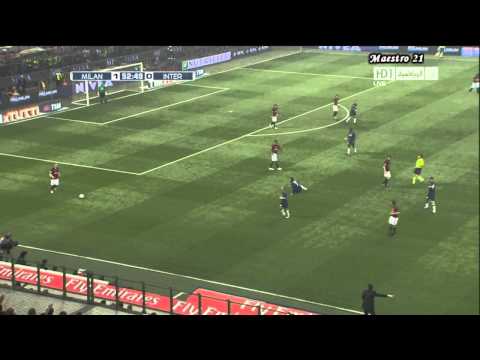 Van Bommel vs Inter - 02/04/2011