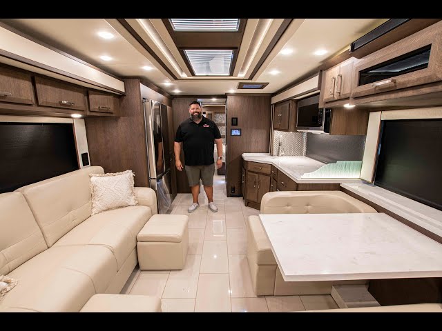Preview image of 2022 Newmar New Aire 3541 (17N210868) youtube video