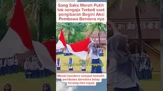 Download lagu 'Viral! Aksi Sigap Pembawa Bendera Saat Bendera Terbelit!' #trendingshorts #benderamerahputih #fyp mp3