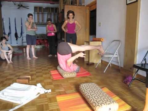 120202 Ardha Halasana