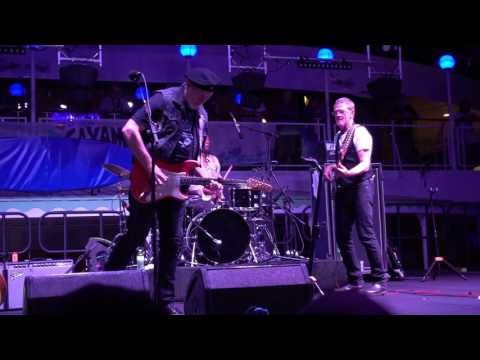 Richard Thompson Electric Trio: "For Shame Of Doing Wrong" (Cayamo 2017)