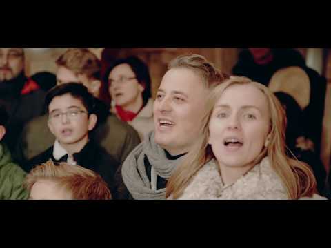 Lucian și Adelina | Familia 5 - Aleluia, se naște azi Iisus (Veniți cu făclii)