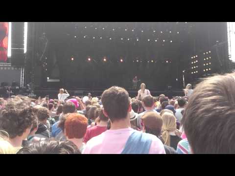 Passenger - Let Her Go live at Pinkpop 2013